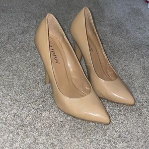 tan heels